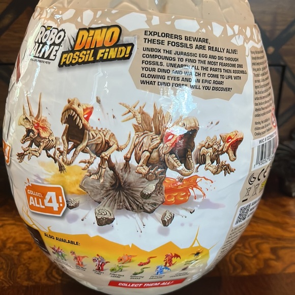 Robo Alive Dino Fossil Find Robotic Dinosaur - Picture 4 of 6